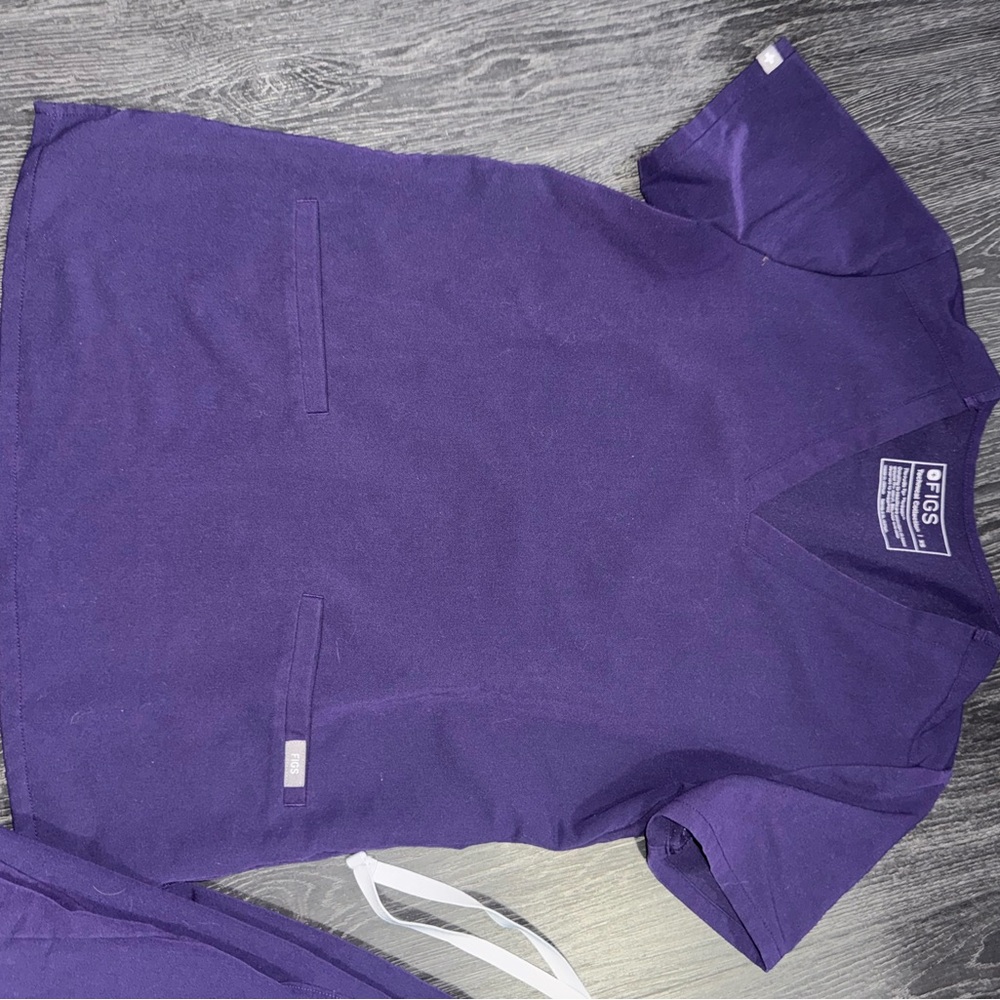 Purple figs Scrub set